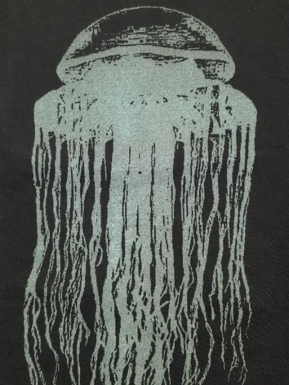 Jellyfish glow in the dark t-shirt Women's Size 12 Black - Picture 2 of 5